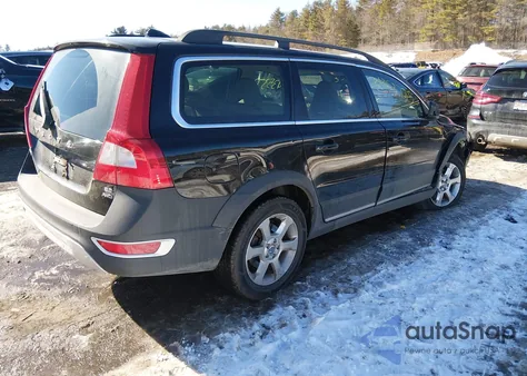 2010 Volvo Xc70 3.2 z USA, uszkodzony, nr VIN YV4982BZ0A1080979